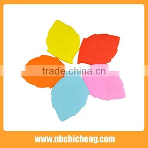 Silicone Folding Cup Maple Leaf Cup Rubber Leaf Water Bag thumbnail-1