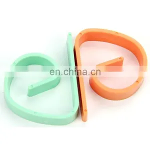 Wholesale Plastic Table Cover Cloth Clamps Tablecloth Clips thumbnail-5