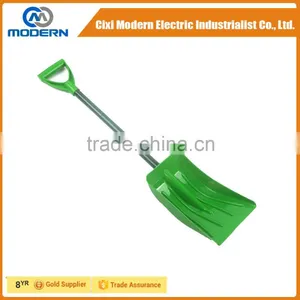 Mini Folding Snow Shovel thumbnail-4