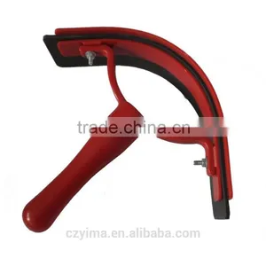 Plastic Horse Sweat Scraper With Round Handle thumbnail-1