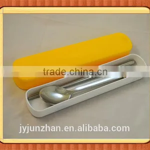 Stainless Steel Chopsticks and Spoon With Plastic Case thumbnail-1