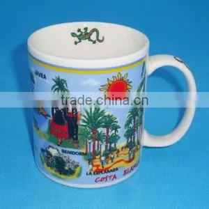 Ceramic/porcelain Souvenirs thumbnail-3