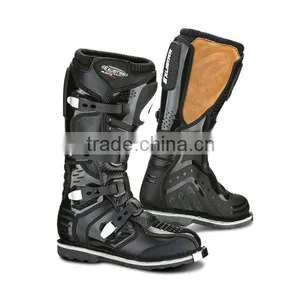 Four Buckles Motorcycle Stylish Black Boots thumbnail-1