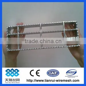 Hot-dipped Gal Steel Frame Lattice Footplate thumbnail-1