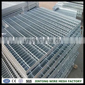 Hot Dipped Galvanized Steel Grating Steel Bridge Decking Steel Grating Plate thumbnail-1