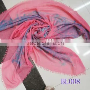 Fashion Tasseled Scarf thumbnail-1