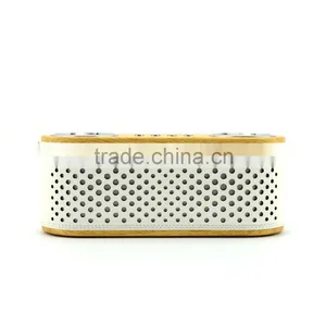 China Manufacturer Promotion Price High Quality Bluetooth Speaker, Rechargeable Speaker in Good Price RM2-2 thumbnail-3