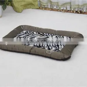 The Wild Dog Luxurious Thick Oxford Fabric Pet Bed thumbnail-2