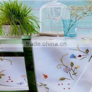 100% Cotton Table Cloth thumbnail-1