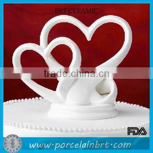Ivory Wedding Favor Ceramic Heart Cake Holder thumbnail-1