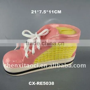 Mini Ceramic Shoe thumbnail-1
