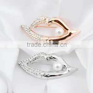 Elegant Kiss Brooch Pin Lip Rhinestone Crystal Brooch Sexy Jewelry Quality Choice thumbnail-3