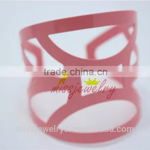 Fashion Cuff Bracelets for Women With Hollow Out Blue&Pink Color Irregular Pattern Bangles Bracelet for 2016 New Intrend Style thumbnail-1