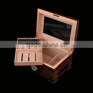 Wooden Cigar Box thumbnail-3