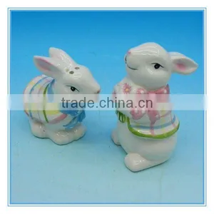 Mini Rabbit Shape Ceramic Salt and Pepper Cellar thumbnail-1