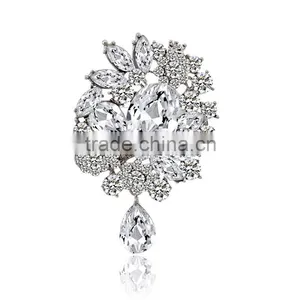 Black Acrylic And Rhinestone Cheap Wholesale Brooch thumbnail-3