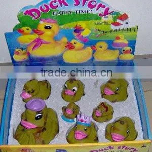 VINYL TOYS thumbnail-1