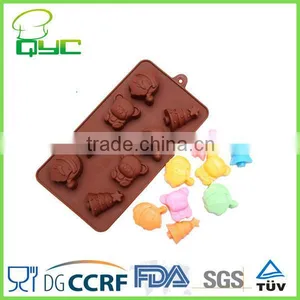 Non-stick Food Grade 8 Cup Silicone Christmas Multi-Shape Bake Pan Bear,Bell,Santa Claus,Tree thumbnail-1