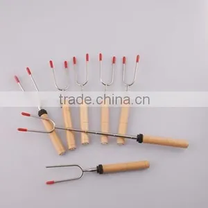 Extendable Wooden Spinning BBQ Fork thumbnail-4
