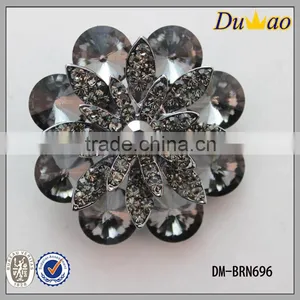 Good Quality Flowe Shape Glass Brooch in Bulk Rhinestone Brooch thumbnail-4