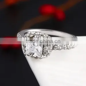 High Quality 14k Rose Gold Plated White Crystal With Big Square Zircon Ladies Rings for Wedding thumbnail-3