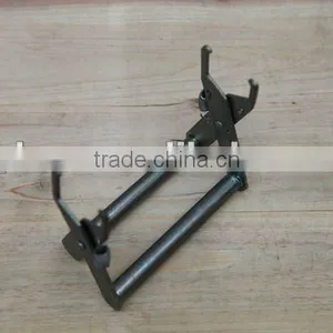 Wholesale Bee Hive Equipment Hive Tool Iron Frame Grip thumbnail-2