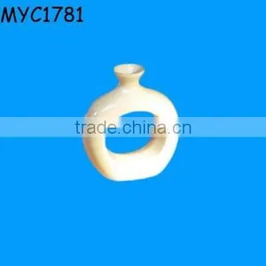 White Ceramic Napkin Ring Vase thumbnail-1