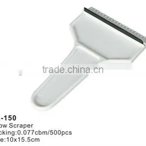 Plastic Ice Scraper With Handle thumbnail-1