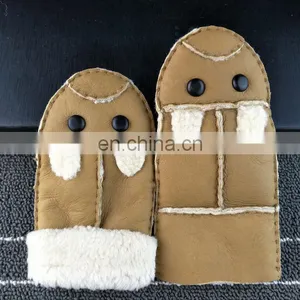 Manufacturer Wholesale Lovely Baby Lambskin Gloves Warm Mittens Fur Gloves thumbnail-3