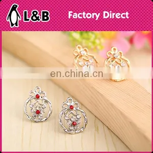 Plastic Flower Earrings Flower Shaped Earrings thumbnail-4