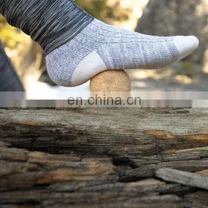 Custom Foot Hand Myofascial Mini Cork Massage Balls Logo Yoga Massage Ball thumbnail-4