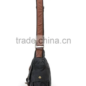 Old Fashion Canvas Shoulder Bag thumbnail-6