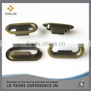 Iron Groove Buckle thumbnail-1