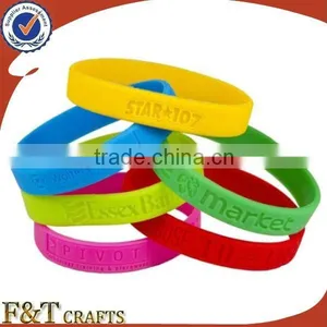 Promotional Thick Cool Mens Rubber College Team Wide Silicone Bracelet in Bulk thumbnail-4