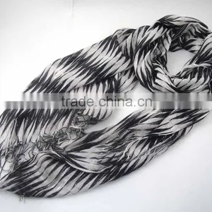 WLHH629 (57) 100%Polyester Black Feather Shawl Scarf With Metallic thumbnail-1