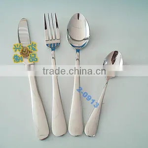Windsor Pattern Stainless Steel Flatware Set thumbnail-1
