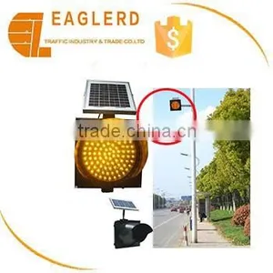 300mm Yellow Flash Led Solar Traffic Warning Light thumbnail-1