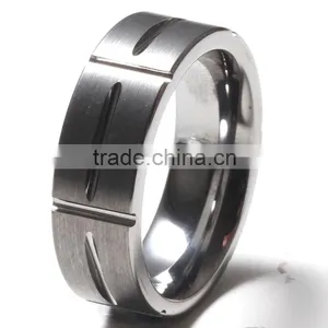 Step Down Edge Shiny Polished Wood Grain Paper Inlay Tungsten Rings thumbnail-5
