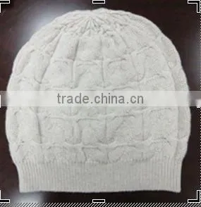 Silk/cashmere Blended Cable Stitch Hat thumbnail-1