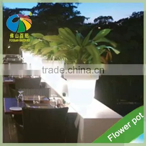 New Products Manufacturer LED Flower Planter Pot for Hotel thumbnail-1