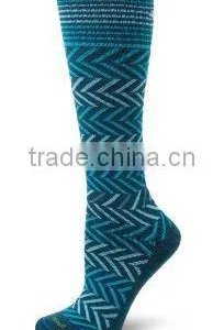 20-30mmHg Compression Level Compression Socks With Merino Wool and Bamboo thumbnail-4