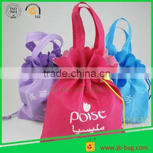 JUNBNAG Donggguan High Quality Non-woven Gift Bag thumbnail-2