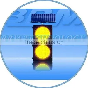 200mm CE Solar Traffic Lights With Yellow Flashing thumbnail-1