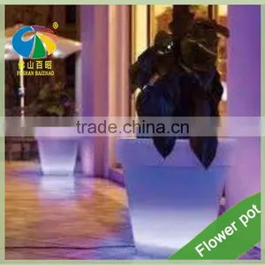 Plastic LED 16 Colour Changing Flower Pot With Rechargeable Battery thumbnail-3