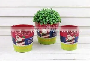 Red Iron Pots for Christmas Decoration thumbnail-1