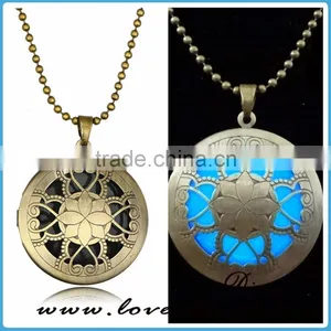 Handmade Night Light up Alloy Locket Glow Dark Necklace thumbnail-1