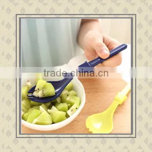 Customized Your Own Design High Quality Plastic Ice Cream Spoons Fruit Spoons Manufacturers in China thumbnail-3