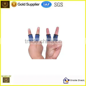 Sports Finger Protector for Man thumbnail-1