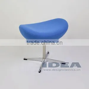Replica Arne Jacobsen Egg Ottoman - Blue Wool Fabric - Polished Aluminum Base thumbnail-2