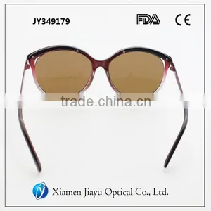 Red Top Quality Plastic Polarized Sunglasses for Ladies thumbnail-5